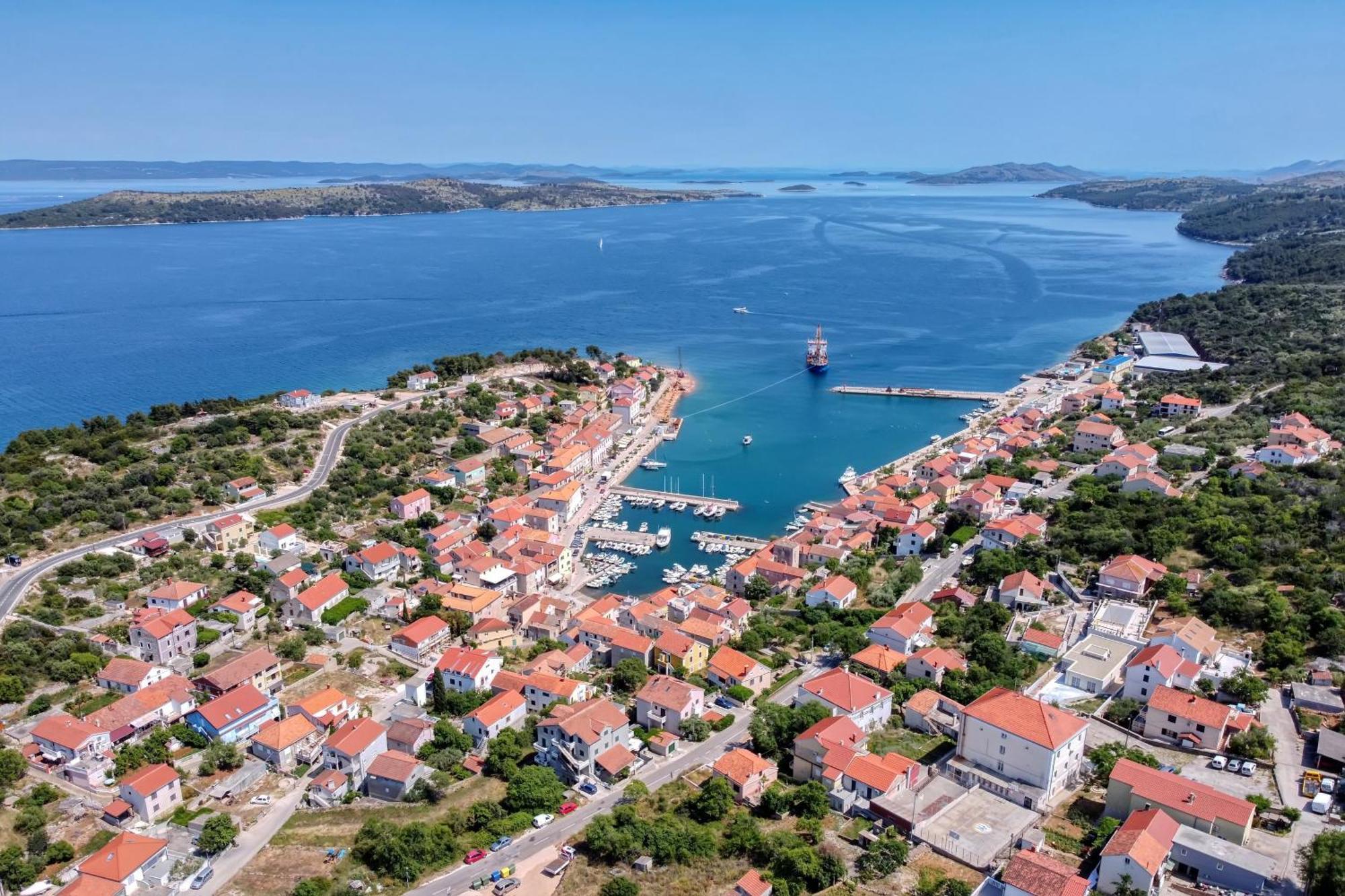 Apartments With A Parking Space Sali, Dugi Otok - 8136 Exterior foto